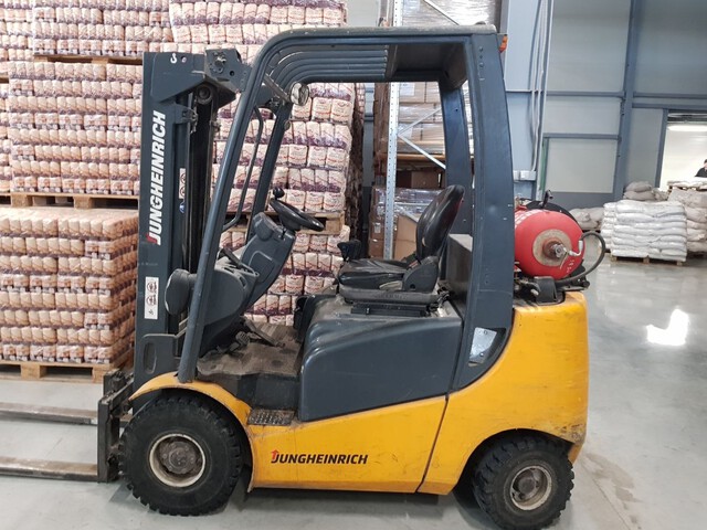 Аренда газового погрузчика Jungheinrich TFG 320 450DZ